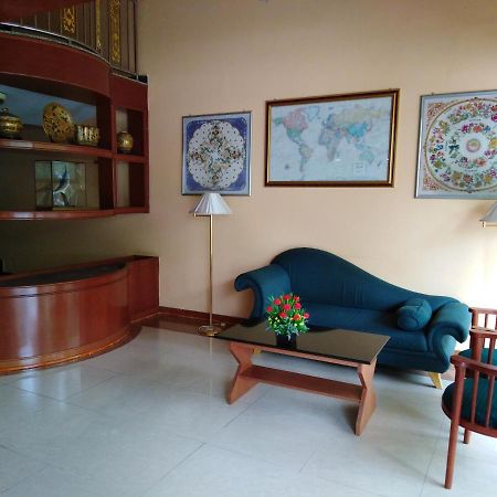 Sara Hotel Labuan Extérieur photo
