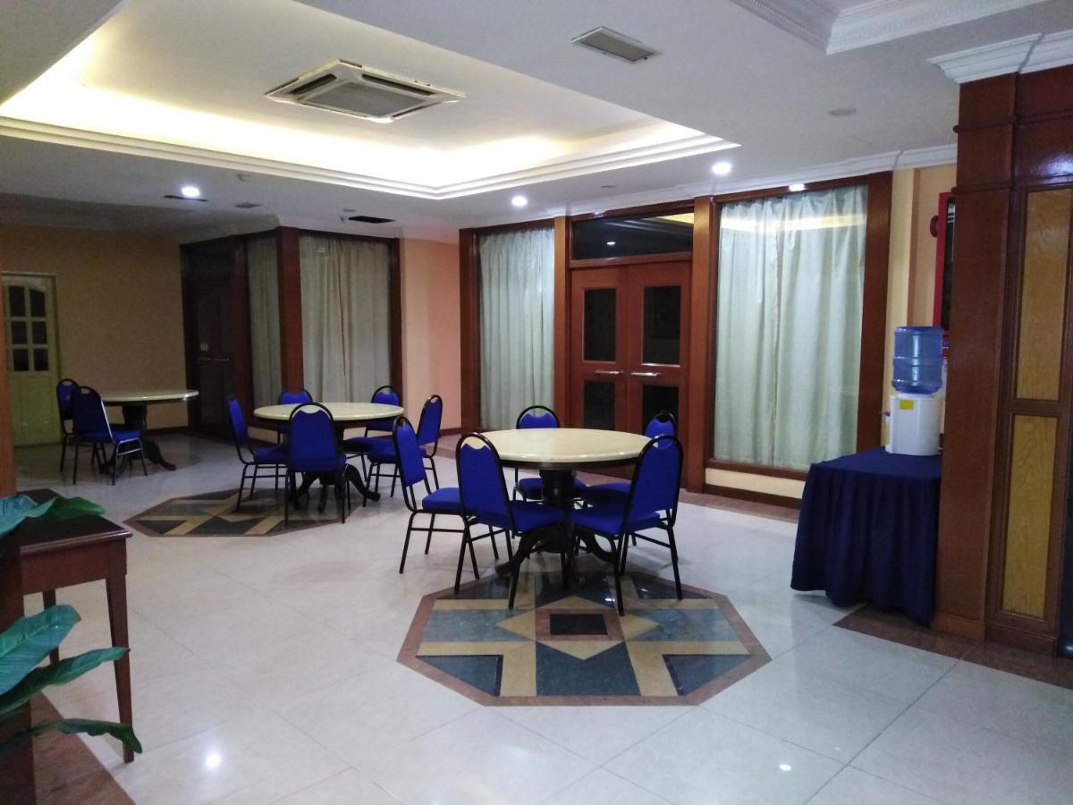 Sara Hotel Labuan Extérieur photo