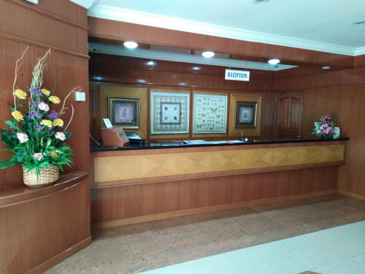 Sara Hotel Labuan Extérieur photo