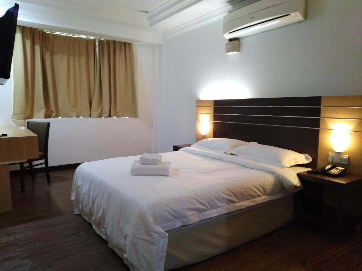 Sara Hotel Labuan Extérieur photo