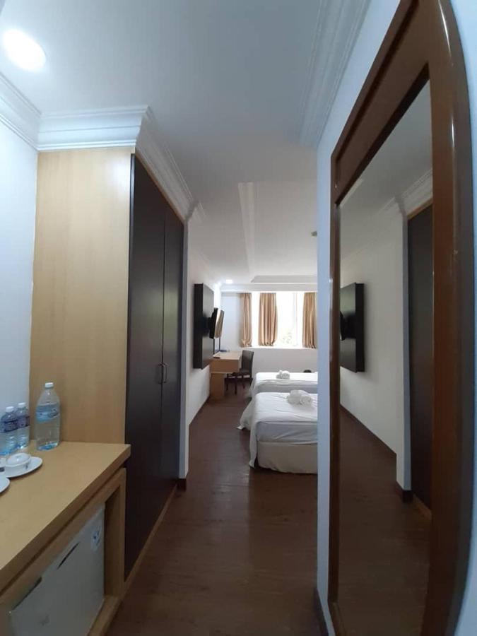 Sara Hotel Labuan Extérieur photo