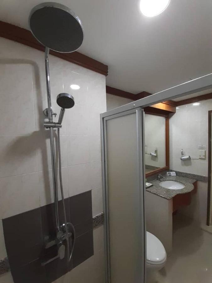 Sara Hotel Labuan Extérieur photo